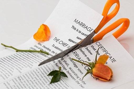 Acquisition par un époux commun pendant l'instance en divorce...ATTENTION aux pièges